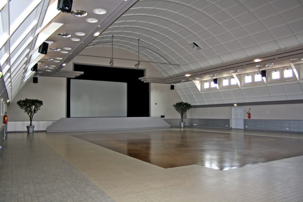 Salle Des Fetes Saint Privat La Montagne